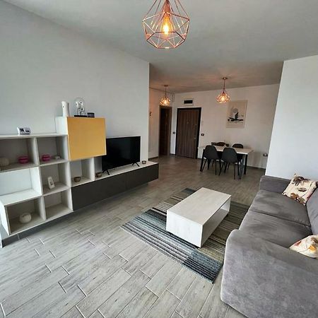 Dragomir Apartments Alezzi 1 Navodari Exterior photo